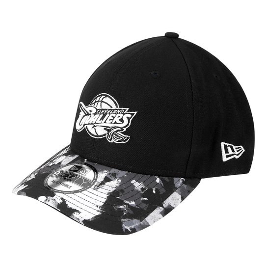 Boné New Era NBA Cleveland Cavaliers Aba Curva Allover - Preto