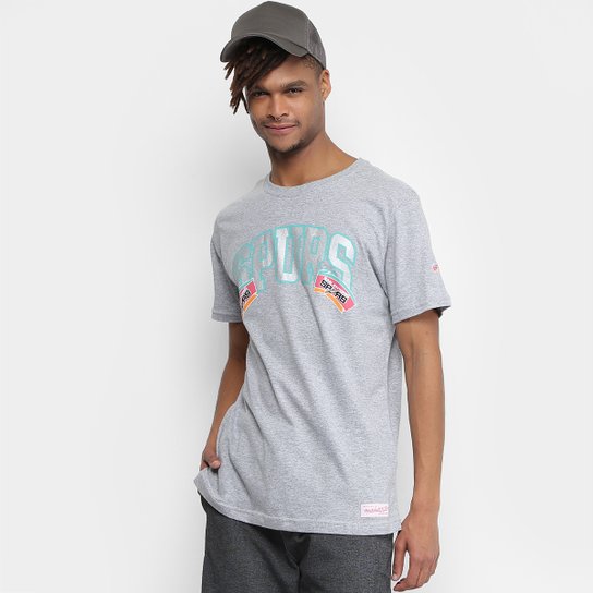 Camiseta Mitchell & Ness NBA San Antonio Spurs Team Arch Masculina - Cinza