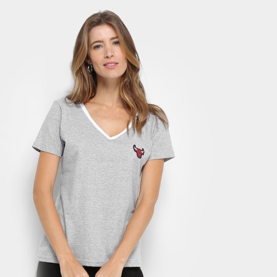 Camiseta NBA Chicago Bulss Mini Logo Feminina - Cinza
