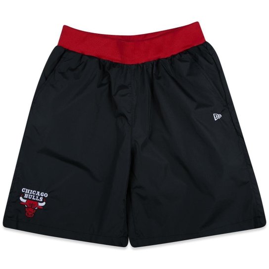 BERMUDA NEW ERA PERFORMANCE NBA CHICAGO BULLS CORE