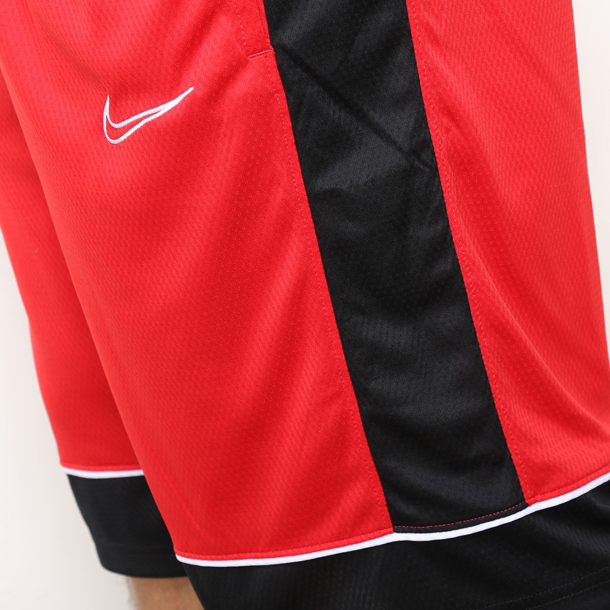 bermuda nike preta e vermelha