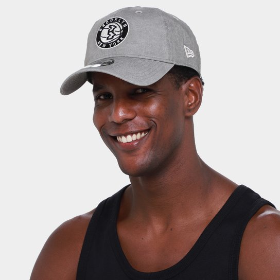 Boné NBA Brooklyn Nets New Era 940 UNST Fantasy Bronet Masculino