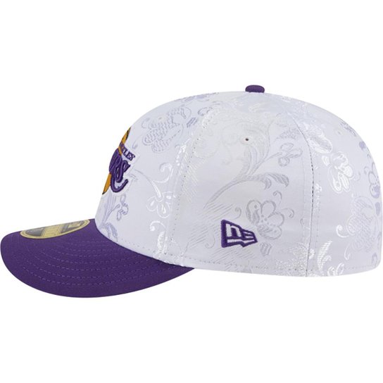Boné New Era 59Fifty Fitted Low Profile Los Angeles Lakers 59Fifty Day 2025 Masculino