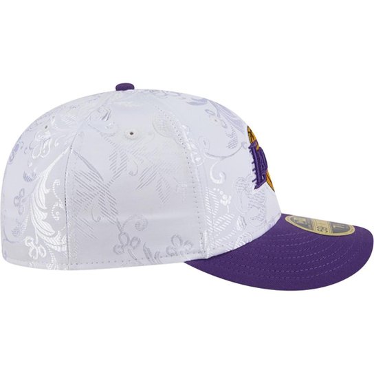 Boné New Era 59Fifty Fitted Low Profile Los Angeles Lakers 59Fifty Day 2025 Masculino
