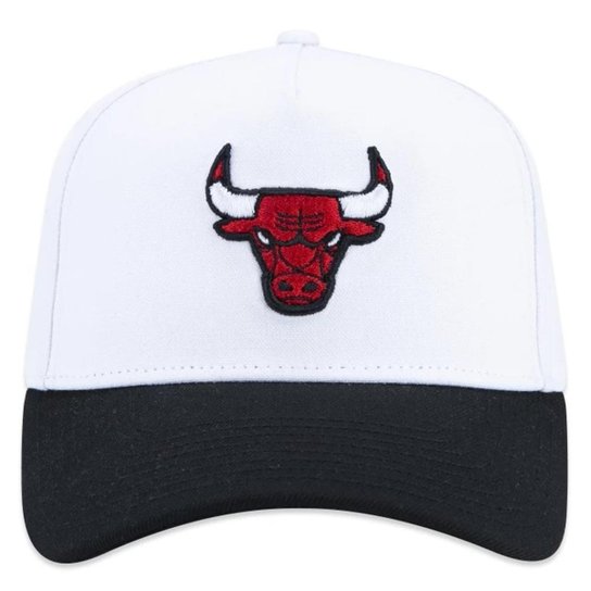 Boné New Era 940 A-Frame Chicago Bulls Winter Sports Branco