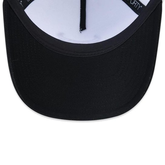 Boné New Era 940 A-Frame Chicago Bulls Winter Sports Branco