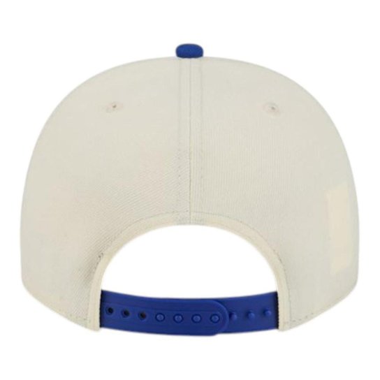 Boné New Era 950 A-Frame New York Knicks Off White