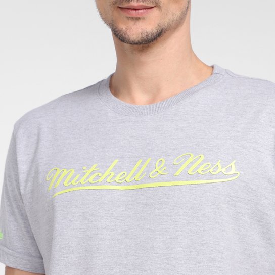 Camiseta Mitchell & Ness Logo Masculina