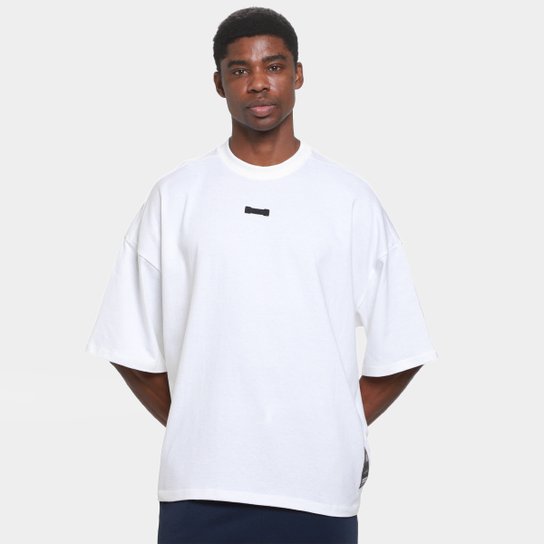 Camiseta NBA Mitchell & Ness Oversized Bank Shot Masculina