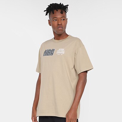 Camiseta NBA Nike Team 31 Courtside Masculina - Kaki