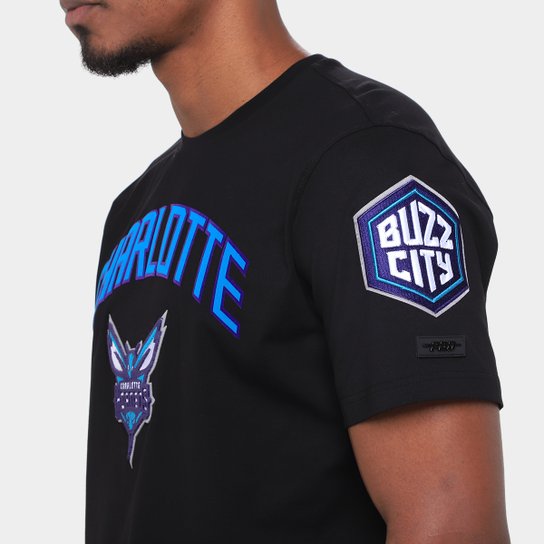 Camiseta Pro Standard Charlotte Hornets Classic Bristle Masculina