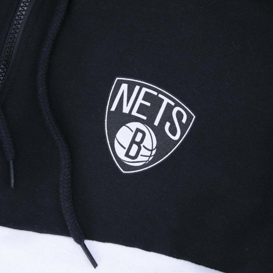 MOLETOM CANGURU FECHADO NBA BROOKLYN NETS WORLD PRETO/BRANCO NEW ERA