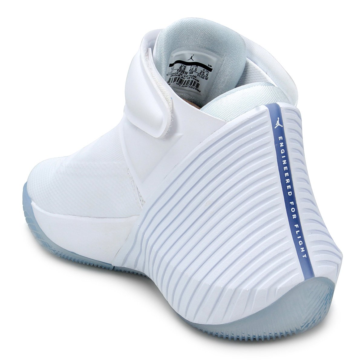 tenis jordan engineered for flight